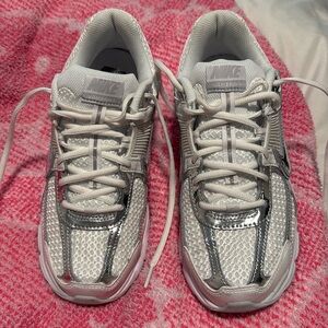 Nike white and silver vomero .use only 3 times